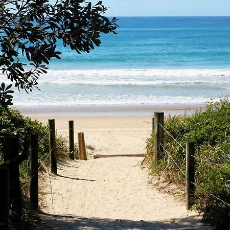 Surf Beach Motel Coffs Κοφς Χάρμπουρ Εξωτερικό φωτογραφία